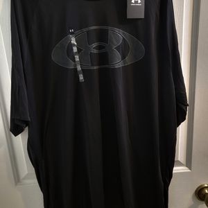 Under Armour 2X black shirt